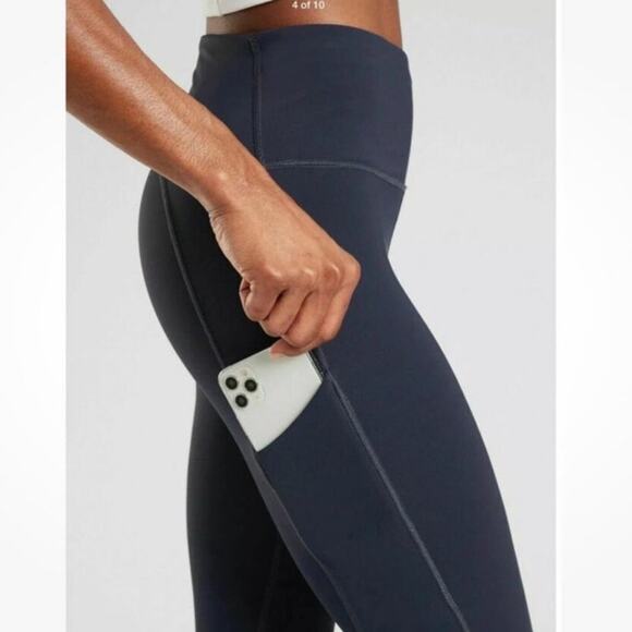 Athleta Leggings Ultimate Stash Pocket Capri Navy Blue Athletic Size LP - Picture 8 of 12